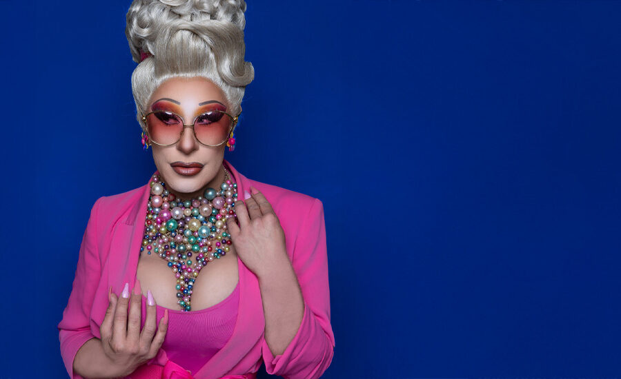 Drag queen Sederginne boeken
