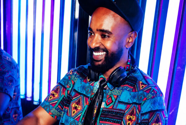 DJ Ome Adje boeken